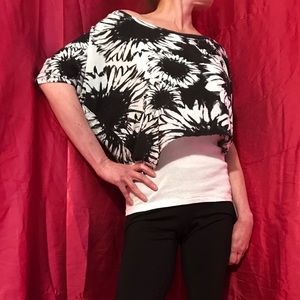 American Dream black & white crop with 🌻 design S